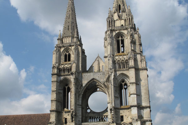 Massif de l'église abbatiale de Saint-Jean-des-Vignes