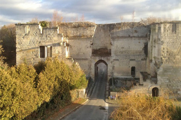 Porte de Laon - Ville fortifiée de Coucy