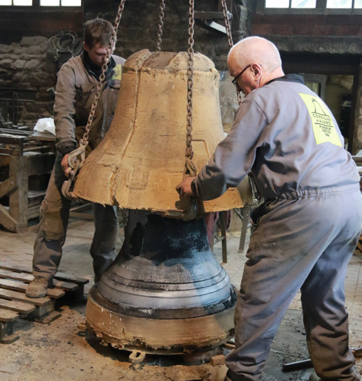 cloche pendant restauration